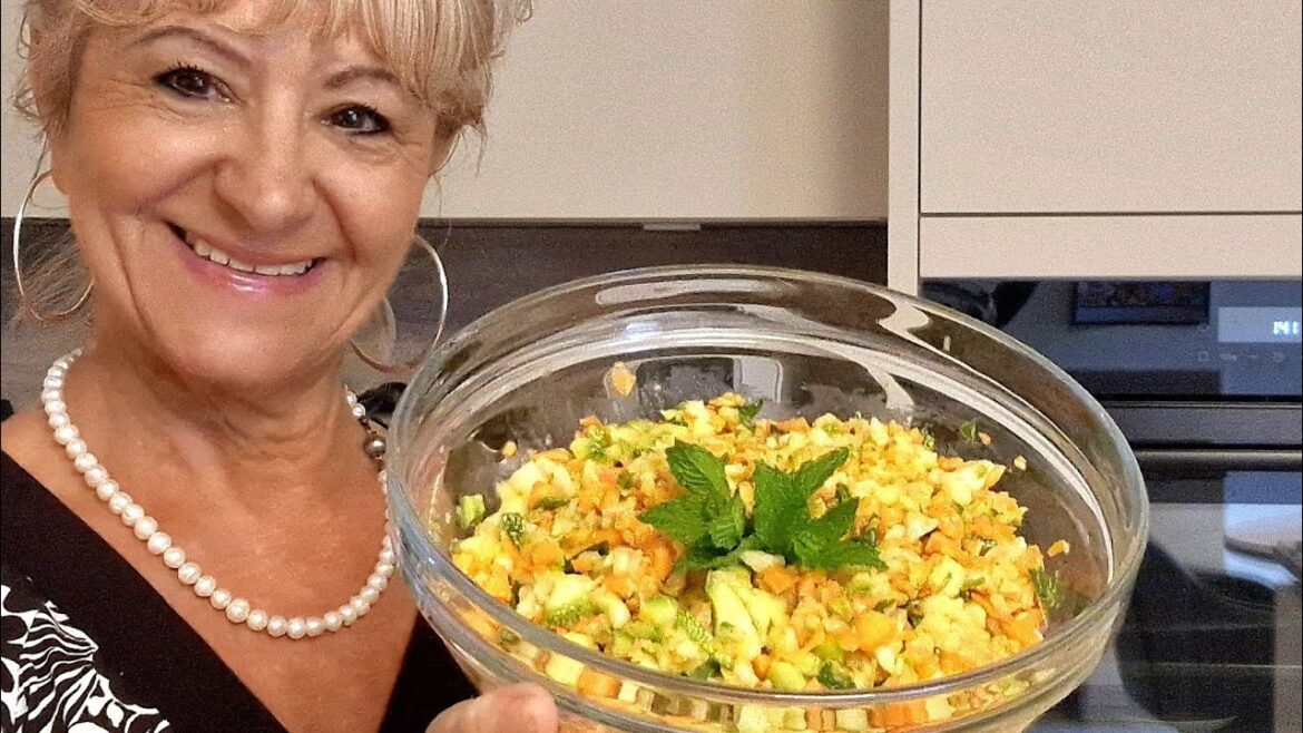 Rohkostsalat Zucchini-Minze / einfaches Thermomix® TM5 TM6 TM7 Rezept für den Sommer Rohkostsalat Zucchini-Minze / einfaches Thermomix® TM5 TM6 TM7 Rezept für den Sommer