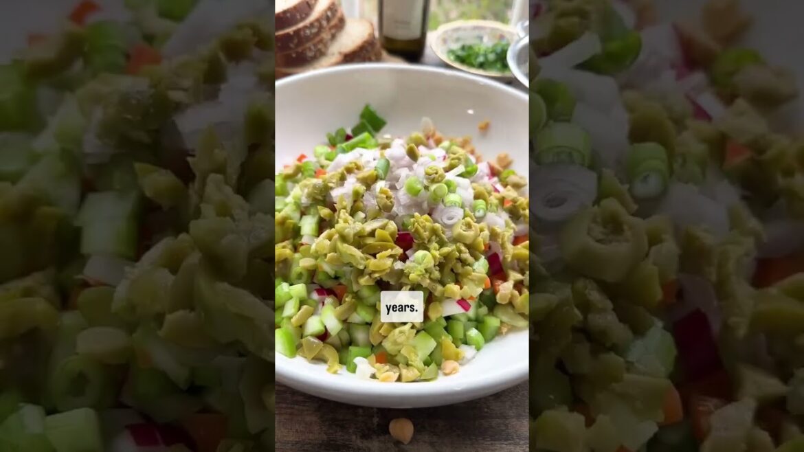 Chickpea Salad Sandwich | Chickpea tuna salad sandwich | vegan chickpea salad sandwich #usa #shorts