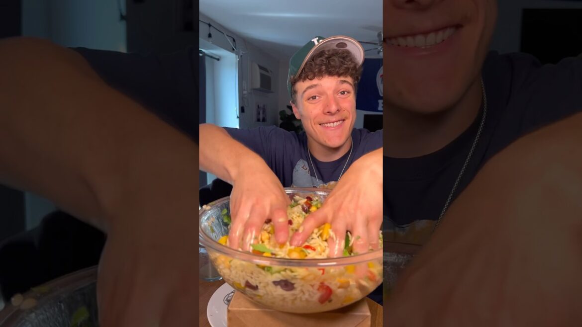 You gotta get your hands on this Greek Pasta Salad!