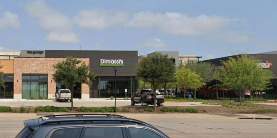 Century Square Mediterranean restaurant opens, bagel shop coming soon