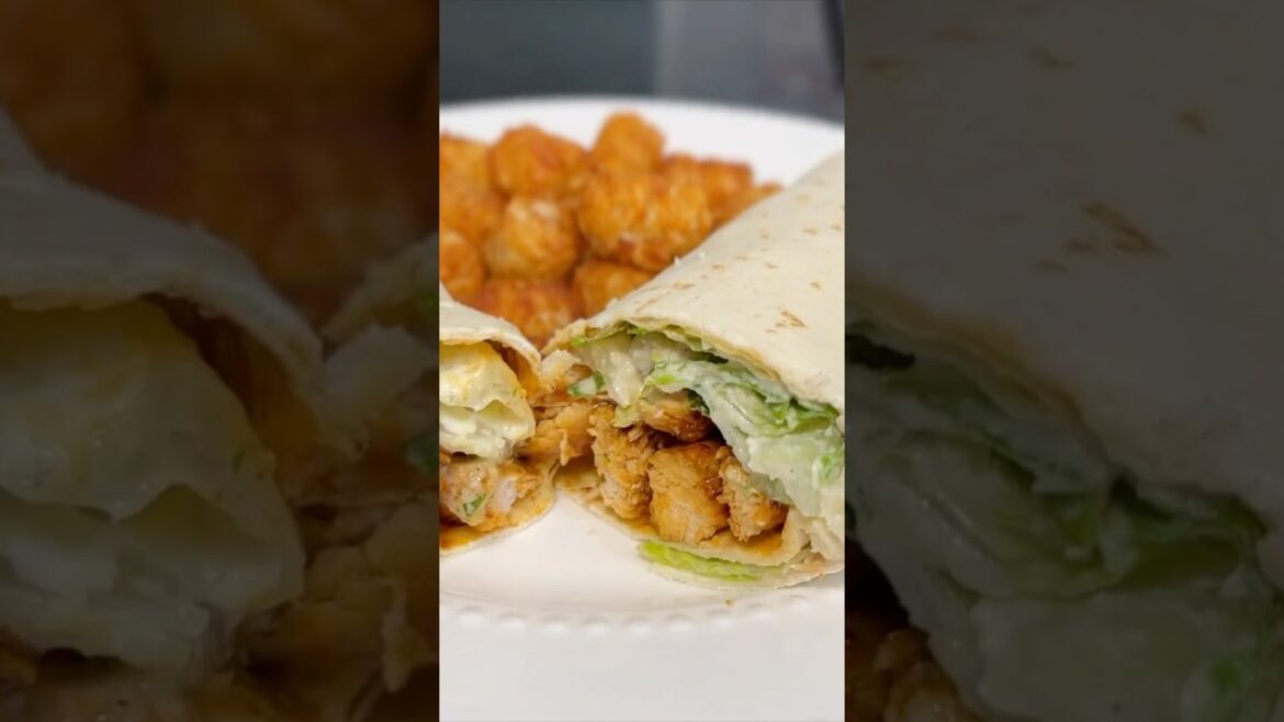 Buffalo chicken wraps. Full video on YT #food #recipe #mealprep #buffalochickenwraps #homewithtracy