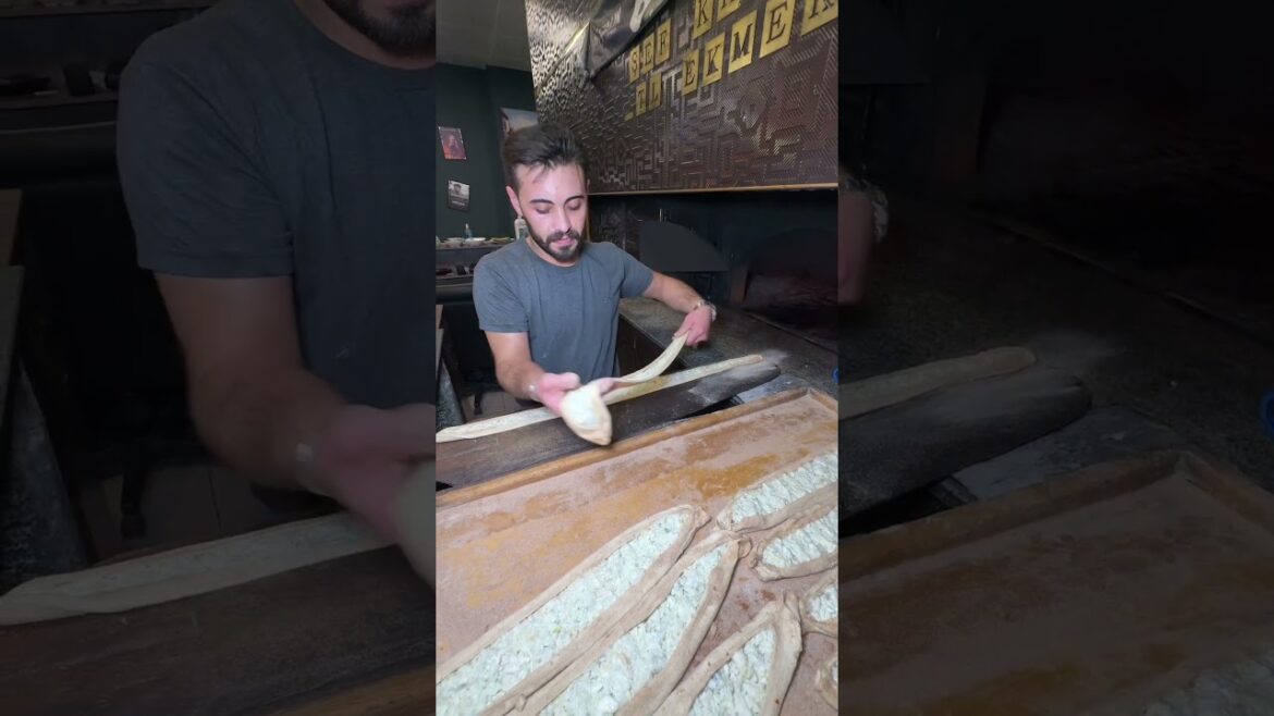 Peynirli Konya Pidesi