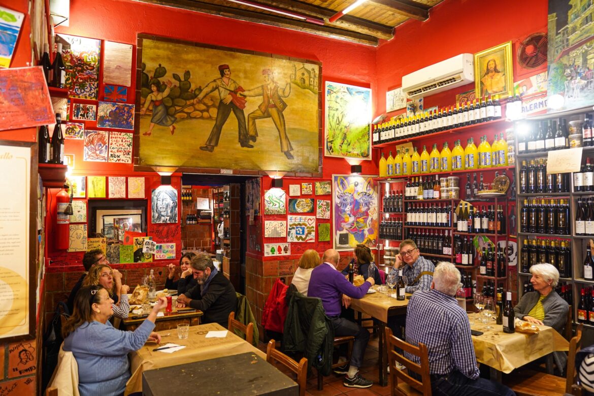 Traditional Sicilian Charm at Ferro di Cavallo