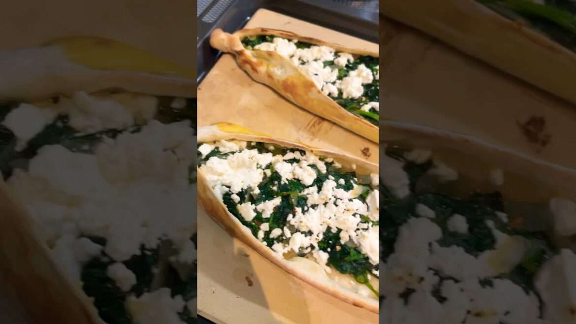 Spinach and Feta Turkish Pide – Easy & Delicious #shorts#turkishfood#pide#cookingchannel#fypp
