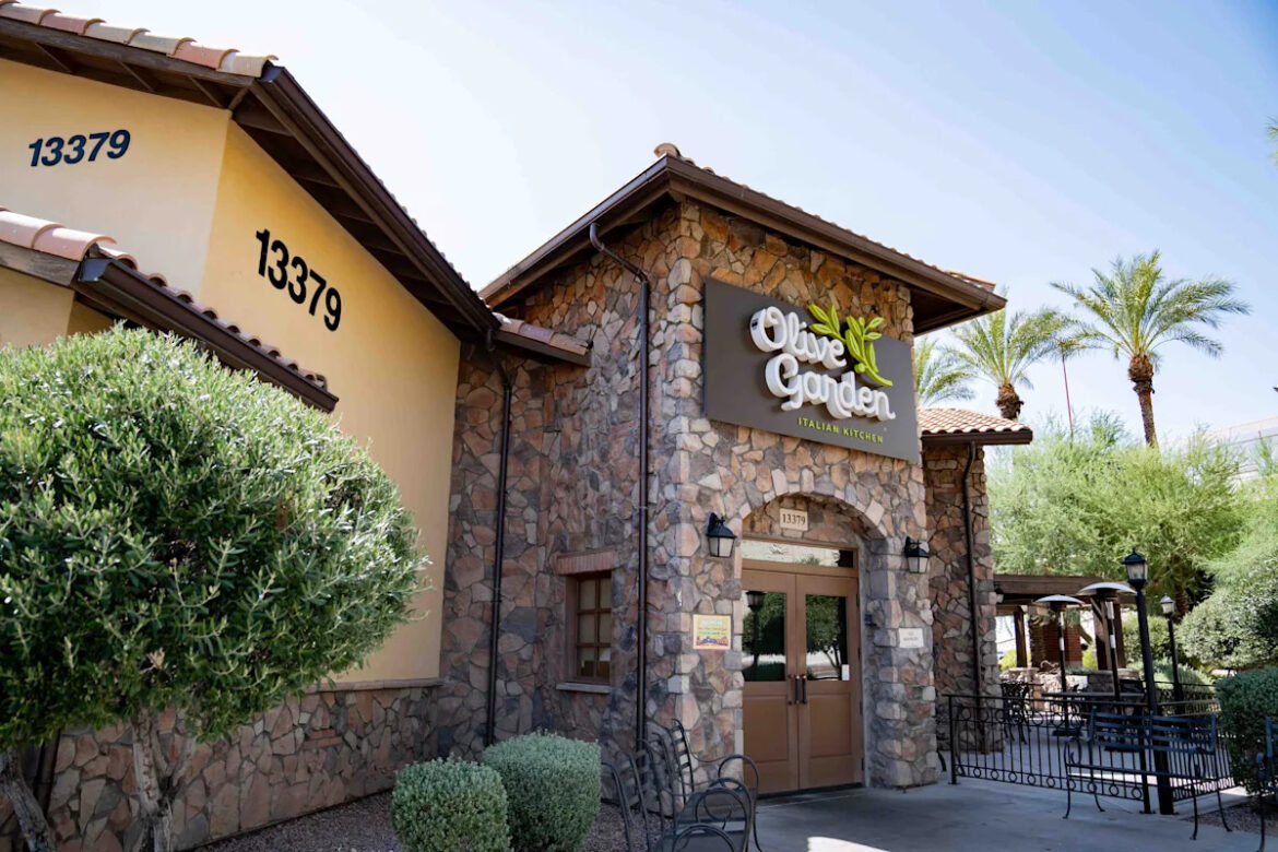 Does Olive Garden offer 25-cent wine samples? Yes, the rumors are true Does Olive Garden offer 25-cent wine samples? Yes, the rumors are true