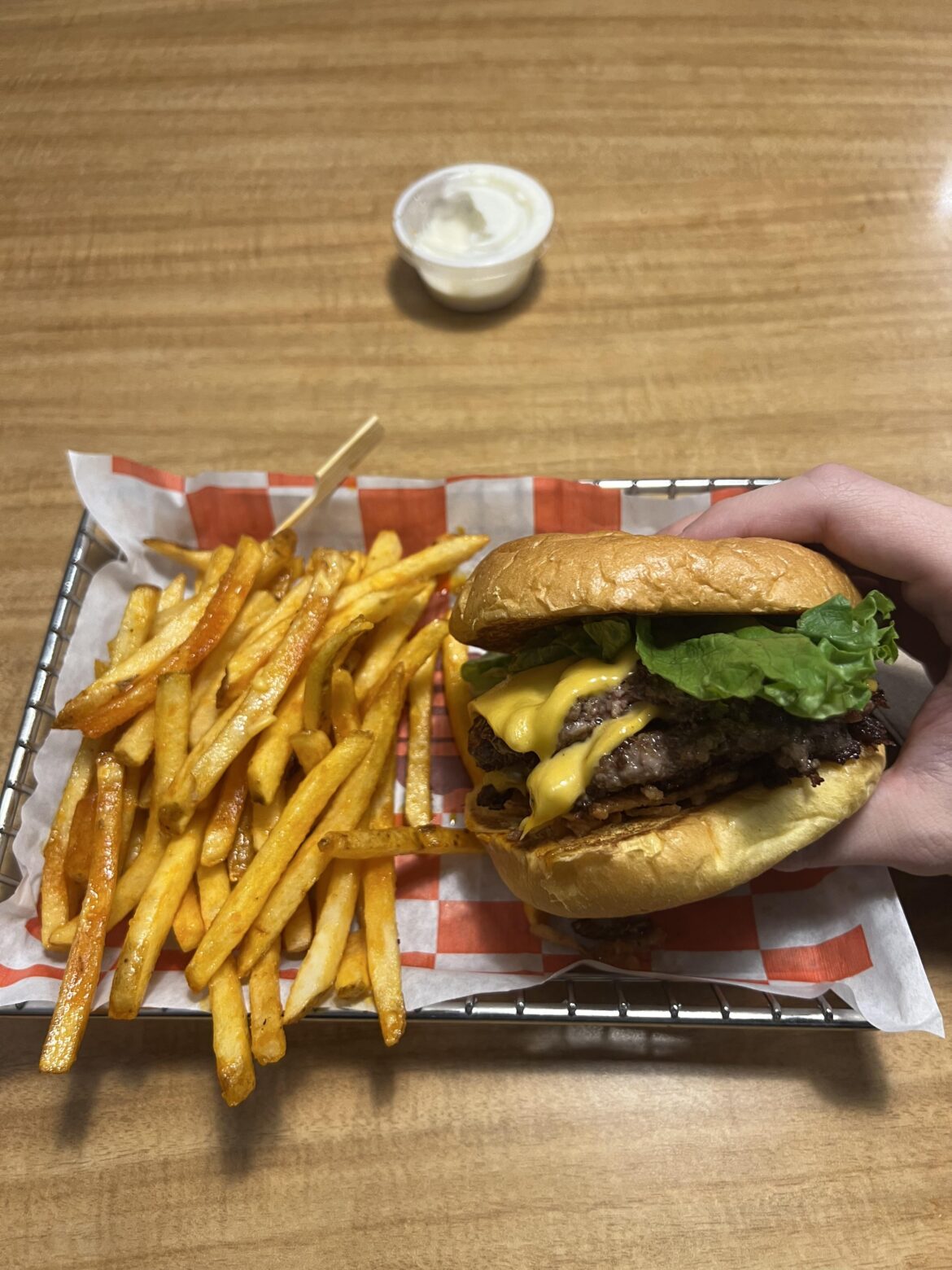 Classic smashburger + scorching fries