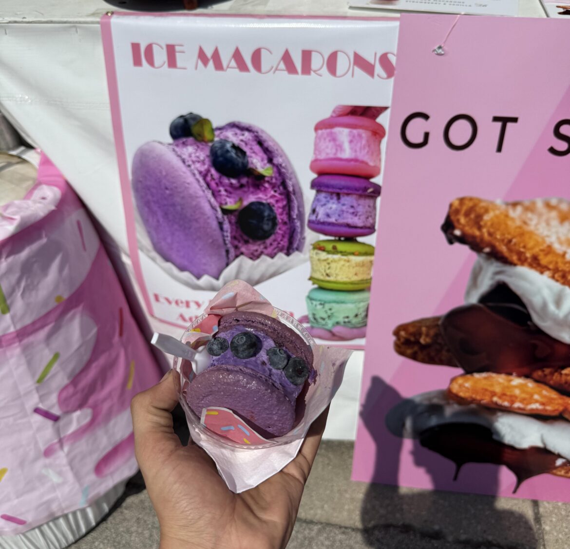 Macaron ice cream sandwich