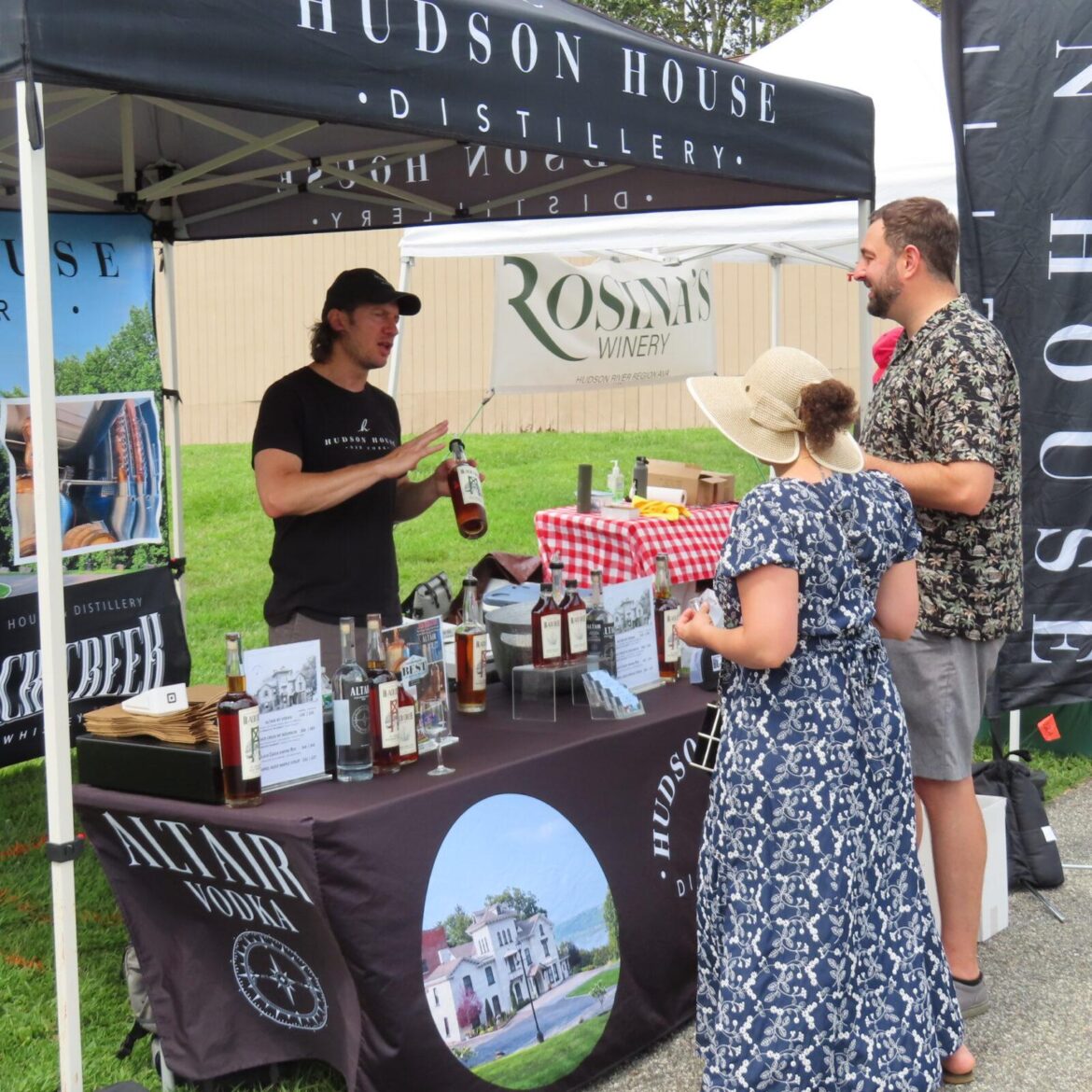 Wine connoisseurs converge on Putnam Wine connoisseurs converge on Putnam