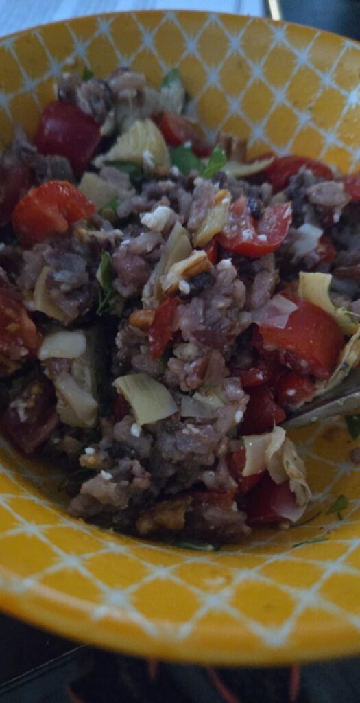 Tomato and artichoke heart rice bowl