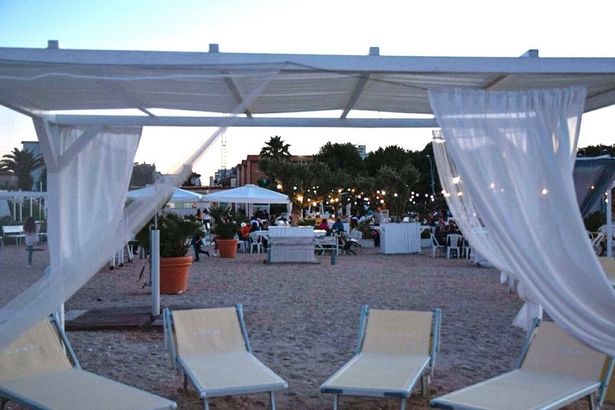 The restaurant is a large beach club with 70 employees