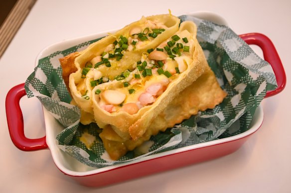 The salmon and prawn pocket.