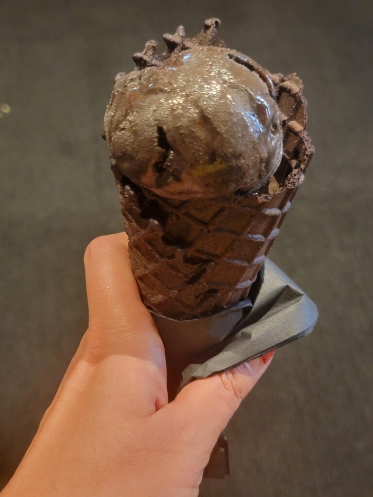 I tried the Jeni's Opaque flavor at the NYC pop-up