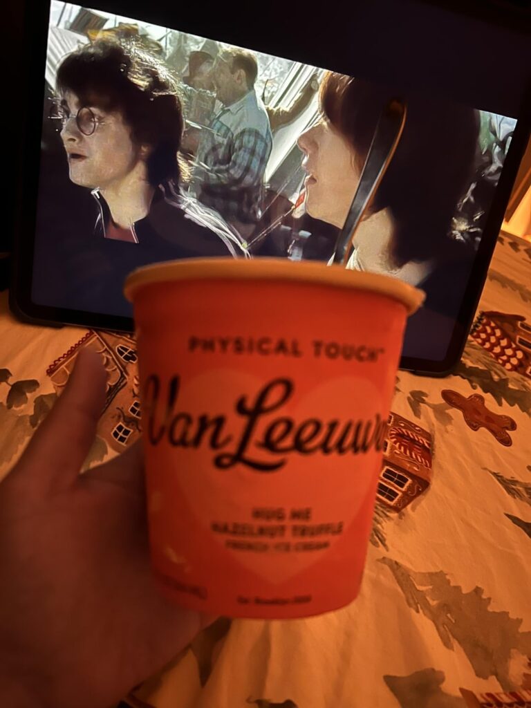 In honor of Harry Potter’s bday yesterday 🍨🎂🪄 Midnight icecream indulgence - Van Leeuwen. (Review in caption)