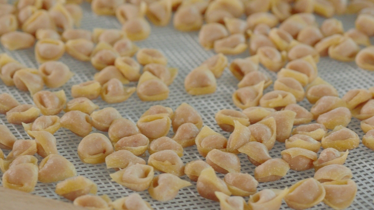 The rule is simple: the smaller the tortellino, the better.