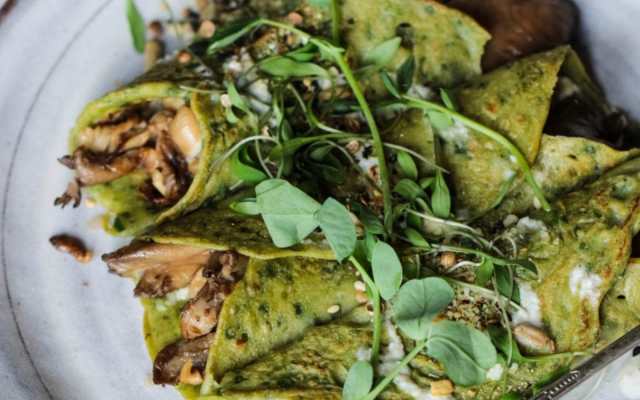 Buckwheat Spinach Crepes With Mushrooms, Pesto and Tahini Dressing 