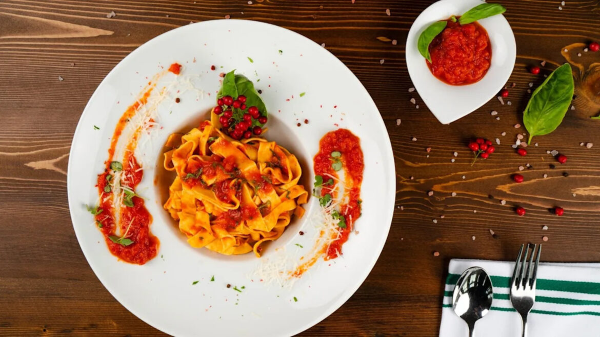 For A Sweeter Homemade Pasta Sauce, Reach For These Famous Italian Tomatoes Yahoo lifestyle home