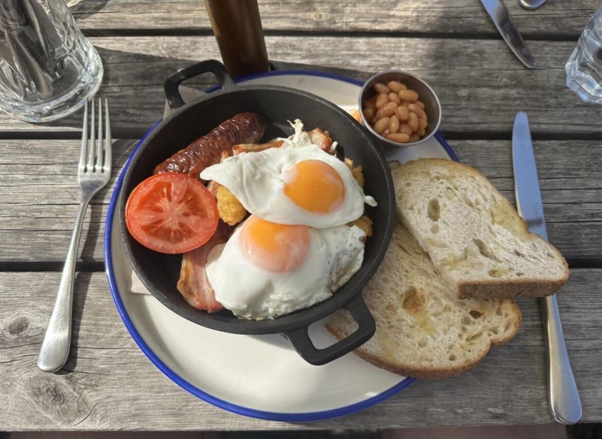 If only there was some kind of ceramic disc that the food could go on.