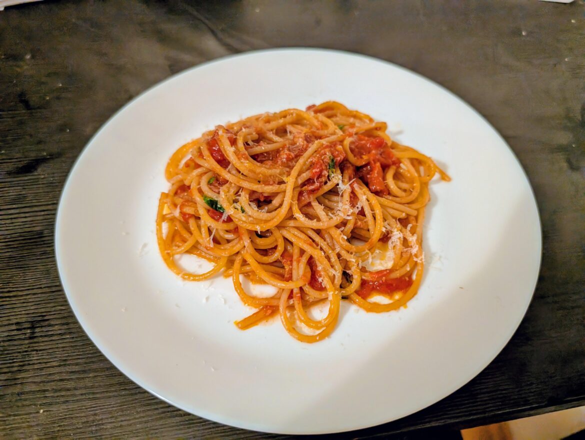 Spaghetti al pomodoro