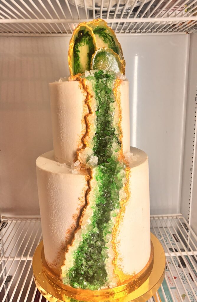 My Geode Cake melted 🥵 🫠 My Geode Cake melted 🥵 🫠