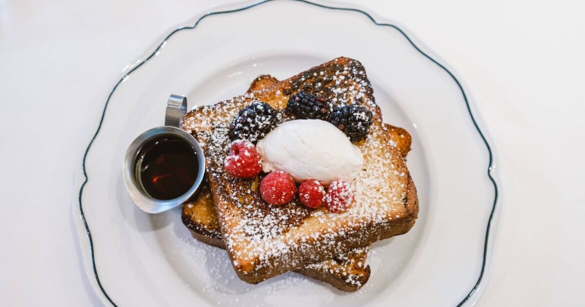 French toast is tastier if you stop frying it and do 1 easy task French toast is tastier if you stop frying it and do 1 easy task