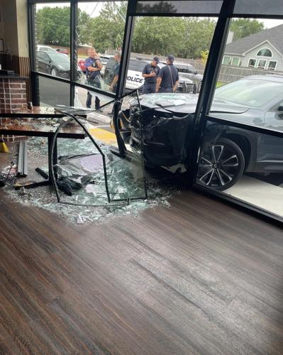 Broken Arrow restaurant will be closed temporarily after car crashed into building