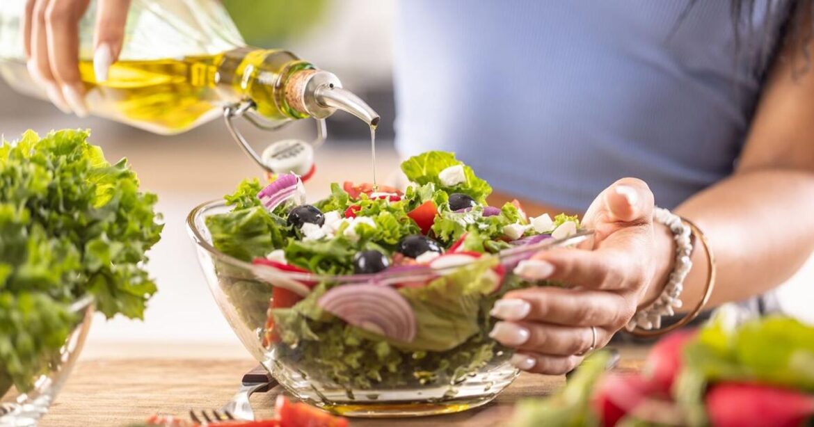 Type 2 diabetes prevented with adherence to Mediterranean diet and exercise | Health Watch Type 2 diabetes prevented with adherence to Mediterranean diet and exercise | Health Watch