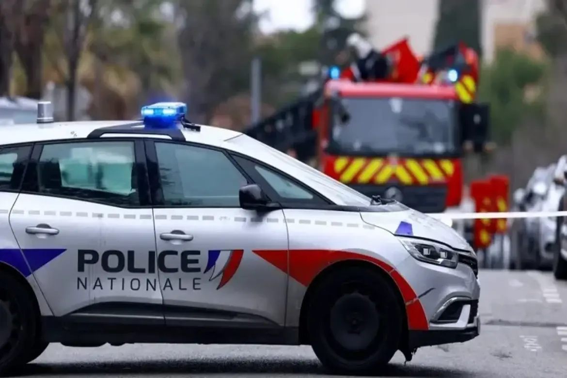 Driver kills 1, injures 5 after ramming car into crowd outside French wine bar Driver kills 1, injures 5 after ramming car into crowd outside French wine bar
