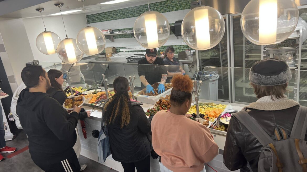 Students frustrated with recent dining changes • The Louisville Cardinal