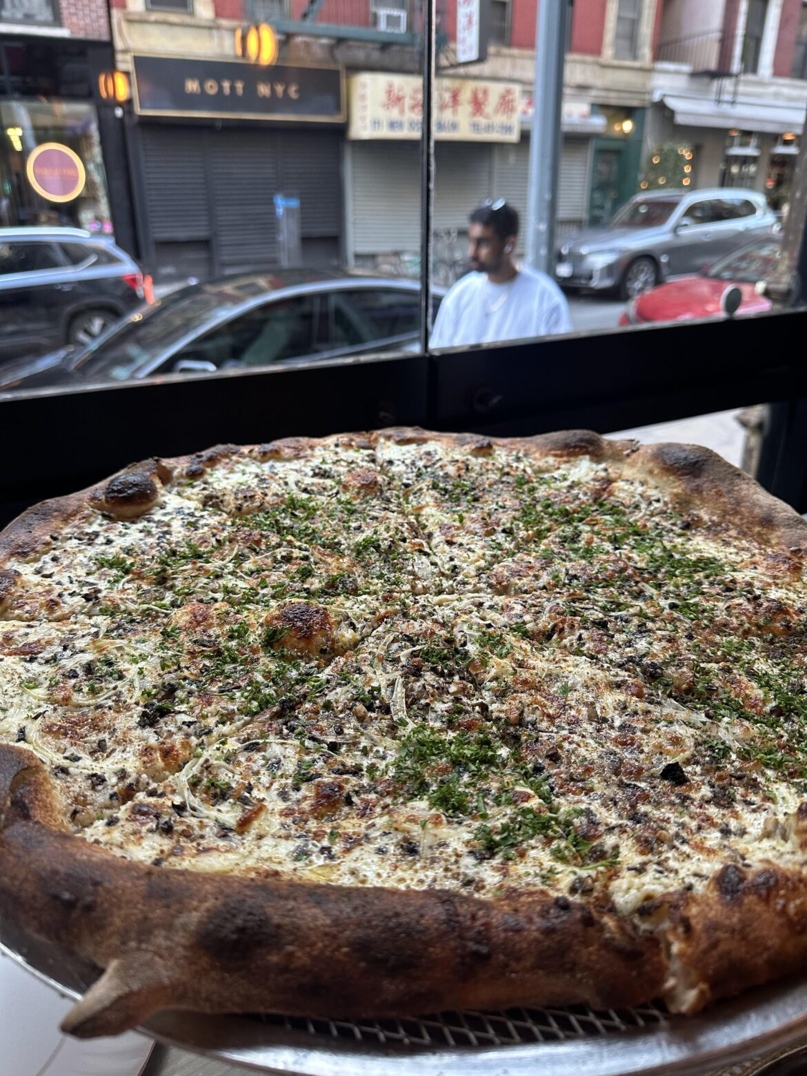 Ceres Pizza - mushroom pie!