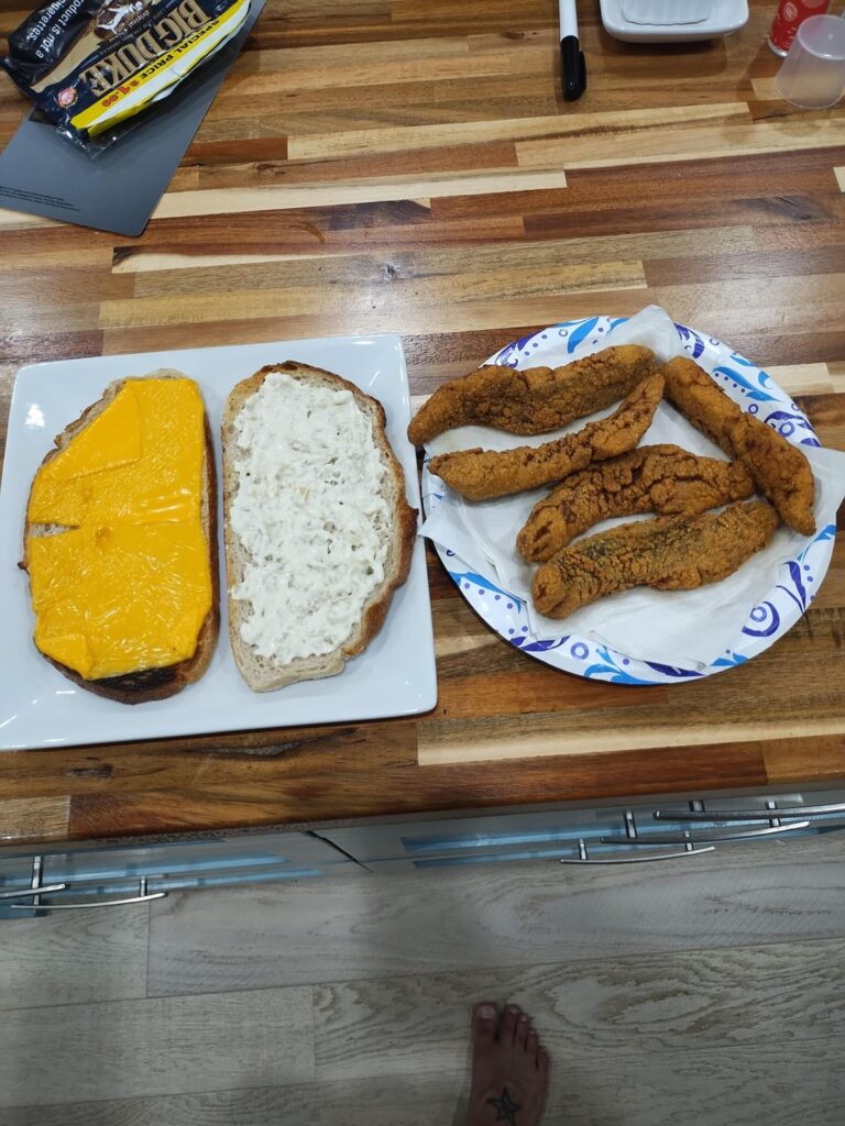Just a lil down the bayou fish and cheese on sourdough with homemade tartar sauce