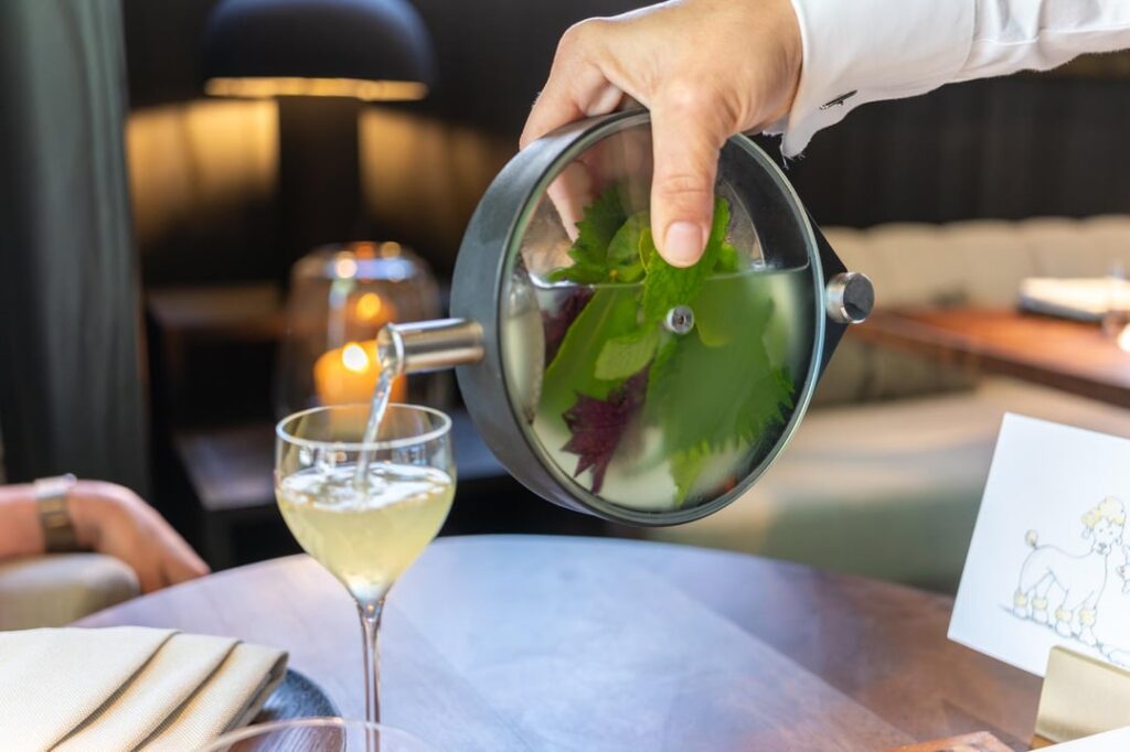 Enclos **, Sonoma - August 1, 2025