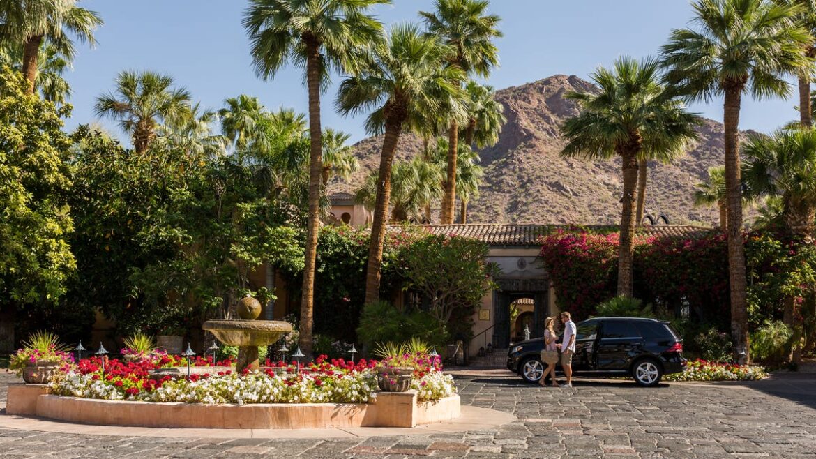 Phoenix restaurant named among top 10 in US for hotel dining Phoenix restaurant named among top 10 in US for hotel dining