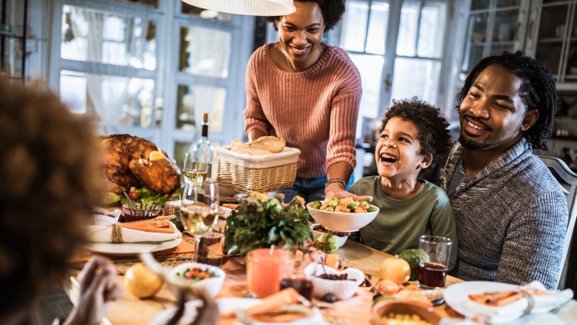 What time should you eat dinner? Healthiest time to eat dinner