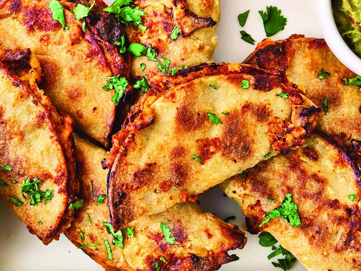 20 Monday Night Dinner Recipes You’ll Come Back to Again and Again 20 Monday Night Dinner Recipes You'll Come Back to Again and Again