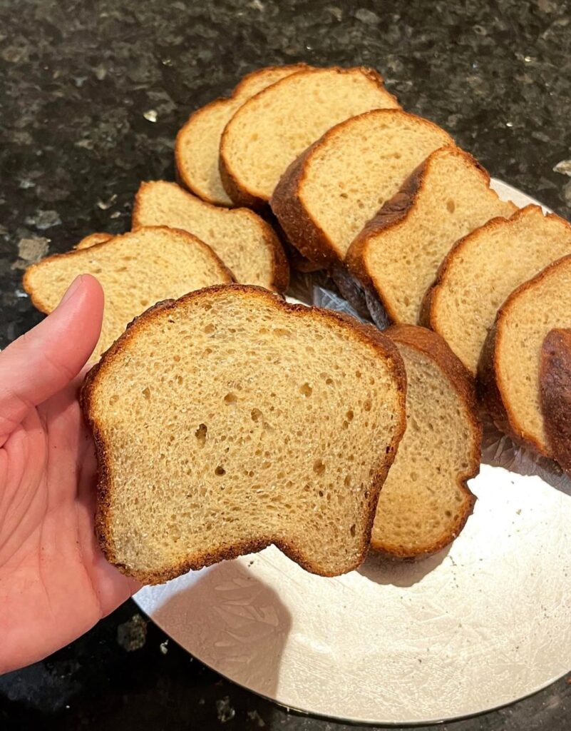 I reverse engineered my favorite $11 keto sweet white bread (based on the ingredients label) and it actually worked! It’s the best homemade keto bread I’ve ever made. Here’s the full recipe 🤫