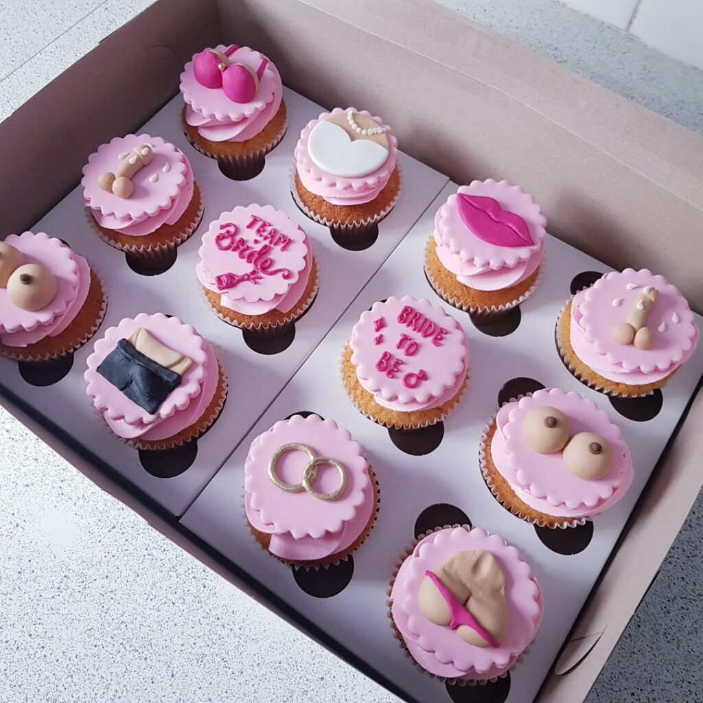 Cupcakes for a bachelorette party 🔞 Needed to post them here since I can't on IG 😂