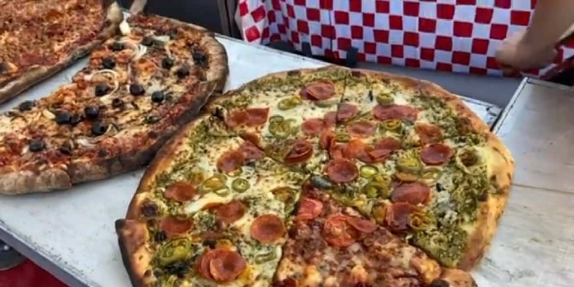 D’Bronx, Waldo Pizza named top slices in Kansas, Missouri D'Bronx, Waldo Pizza named top slices in Kansas, Missouri