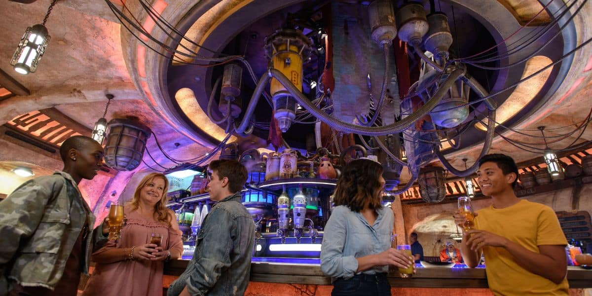 Oga's Cantina Star Wars Galaxy's Edge