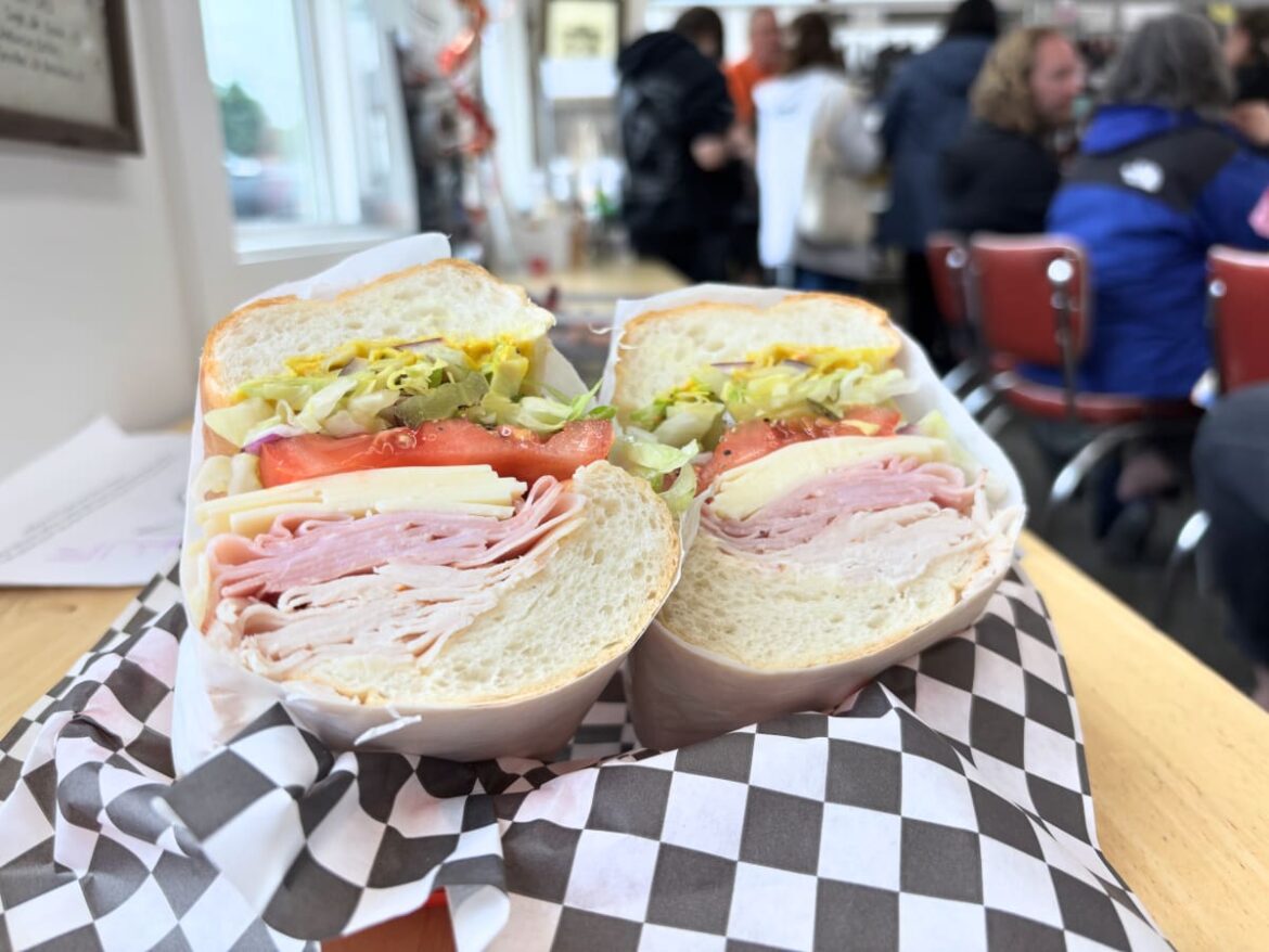 Highland Park Corner Store is a good stop for picnic food – Review – Seattle Highland Park Corner Store is a good stop for picnic food - Review - Seattle
