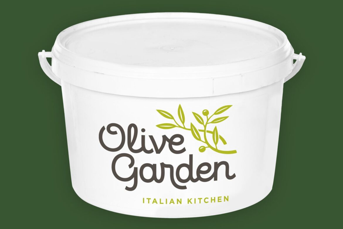 How to Order a Gallon of Soup From Olive Garden