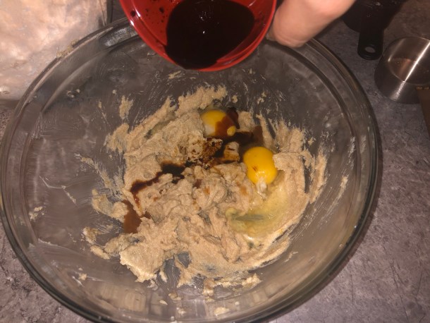 Cooking Eorzea | Adding ingredients to the wet mixture.