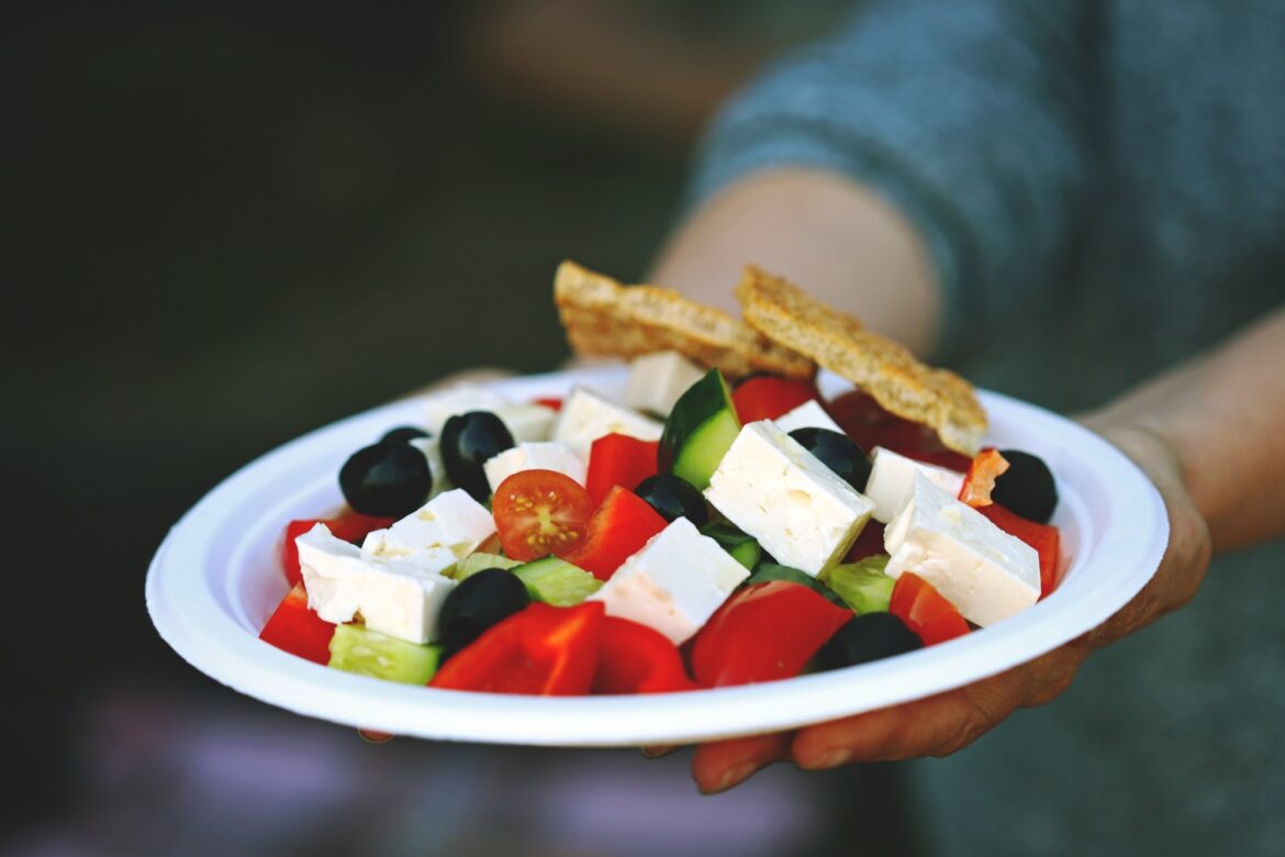 Mediterranean diet success looks different for women and men, study of 4,000 adults reveals Study: Gender-specific insights into adherence to Mediterranean diet and lifestyle: analysis of 4,000 responses from the MEDIET4ALL project. Image Credit: Sunvic / Shutterstock