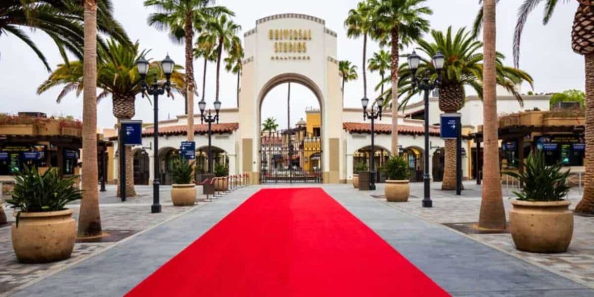 Universal Studios Just Changed Halloween Horror Nights Forever With Shocking Announcement universal studios tree trim hollywood wga strike sag strike big studios california theme park