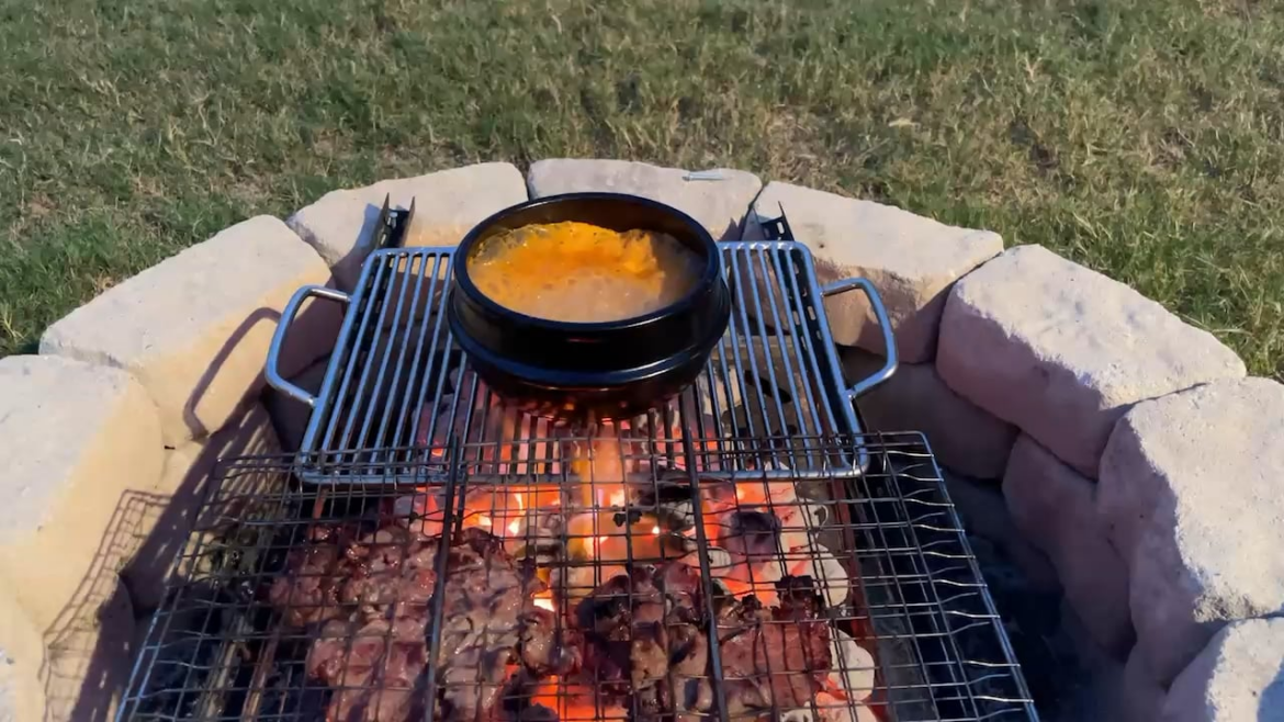 The taste I miss most: My mom’s doenjang-jjigae in a ttukbaegi
