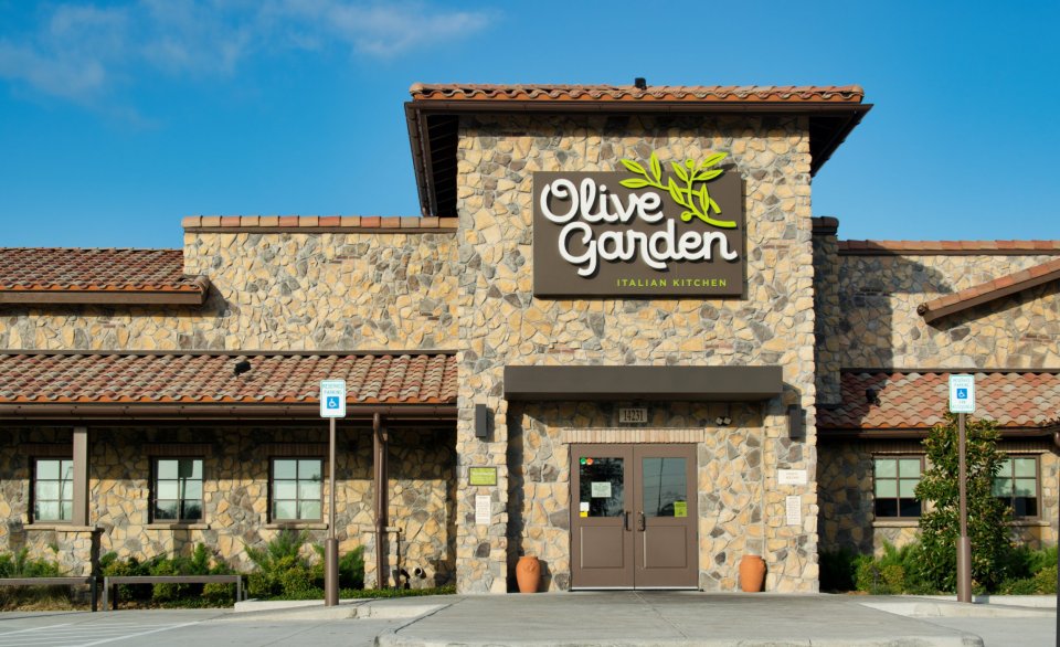 Olive Garden Italian Kitchen restaurant exterior.