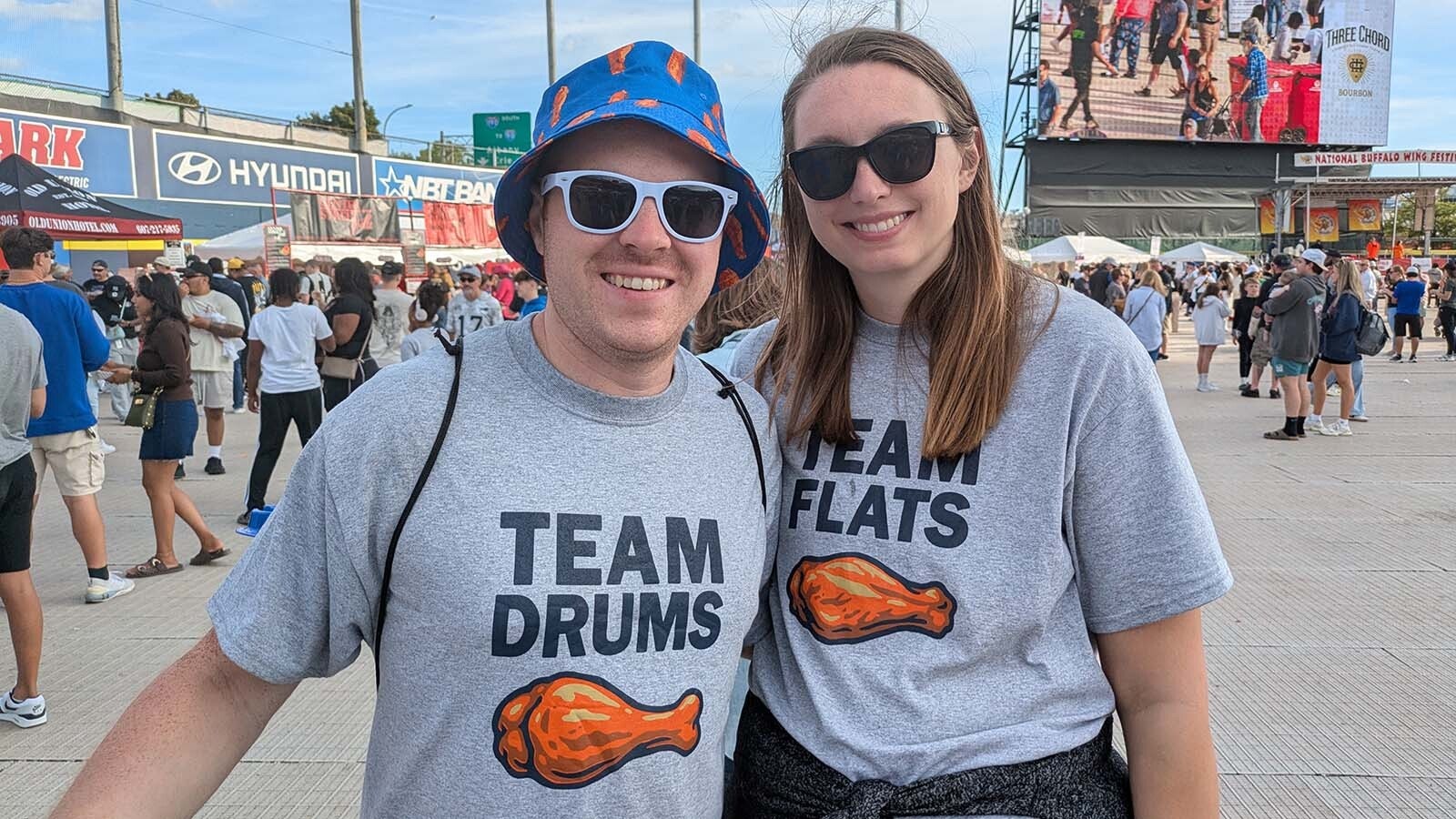 Some people have opinions about drums versus flats, but there's seemingly more consensus that bleu cheese is superior to ranch.