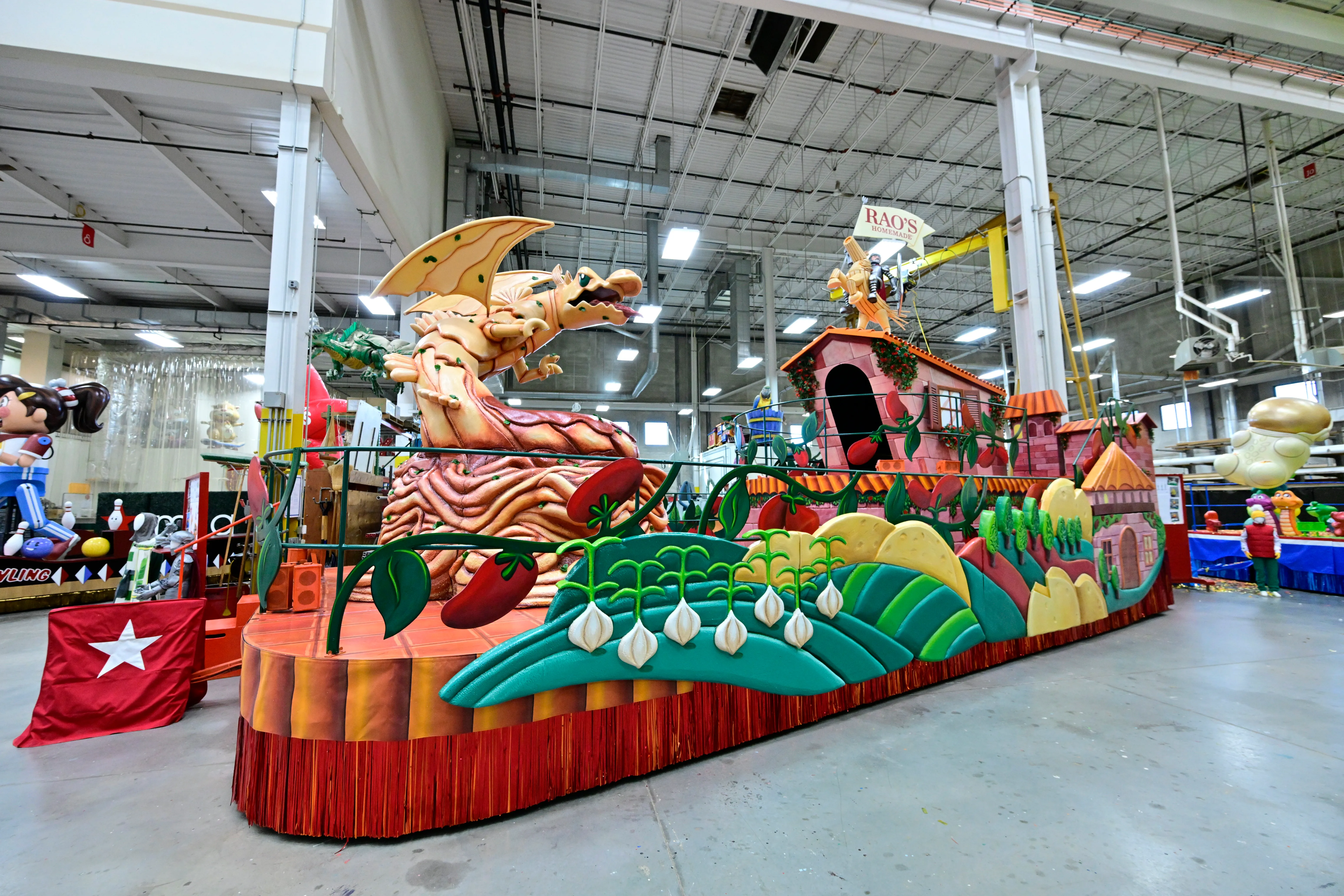 Pasta_Knight_by_Rao_s_Homemade_at_Macy_s_Studio_Day_2024_2_Photo_Credit_Macy_s_Inc._.67460969c6f94.png