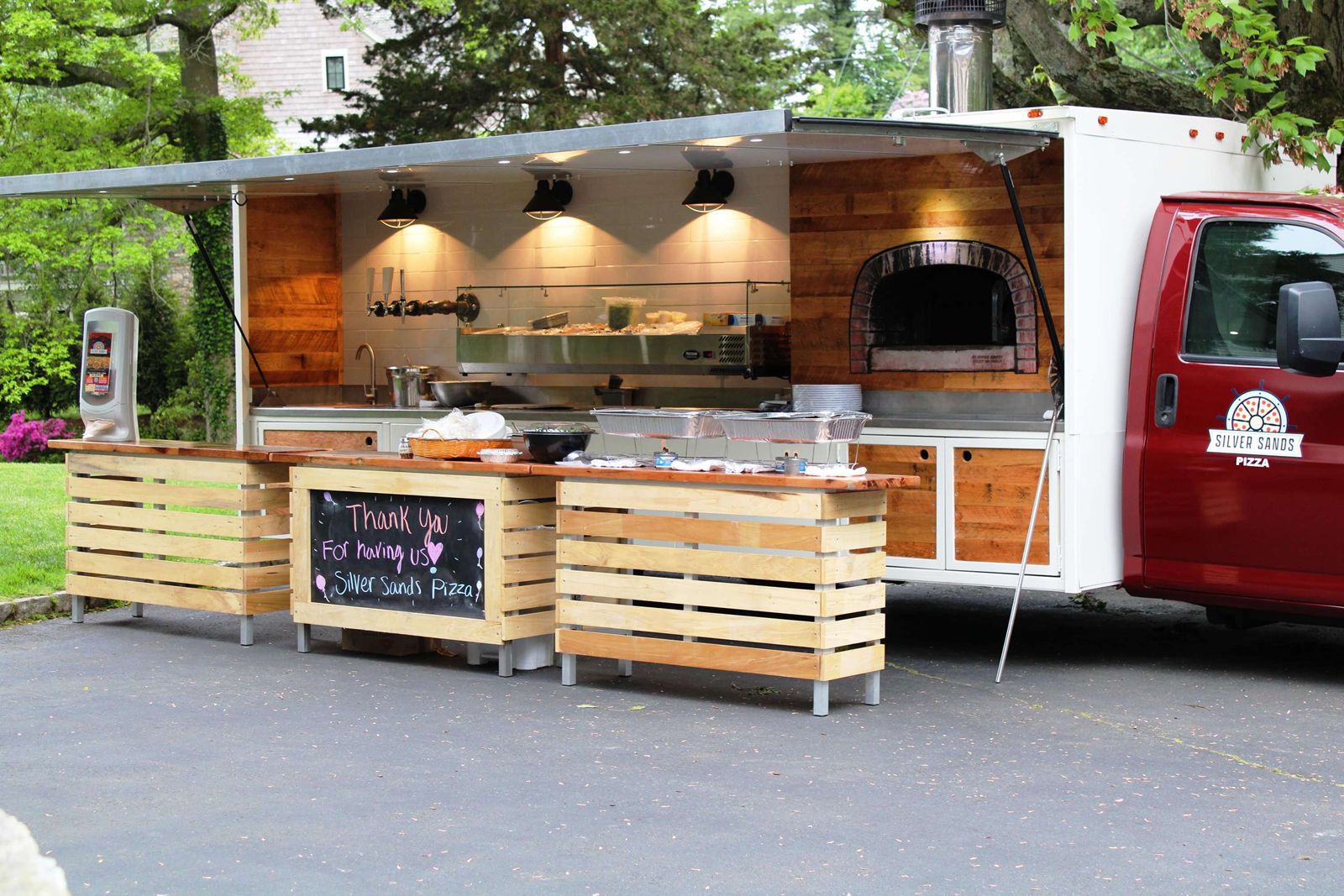 Silver Sands Pizza Expands Pizza Truck Fleet to Meet Growing Demand for Premium Event Dining