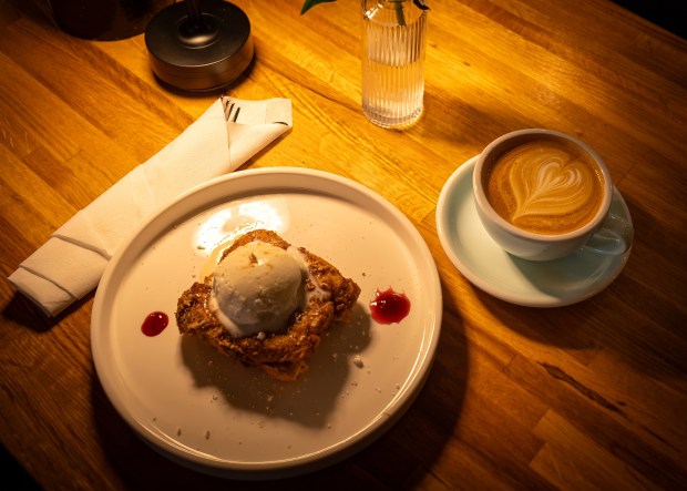 Featured desserts and a full expresso menu are available at Analog & Aroma. (Courtesy of José René Martinez)