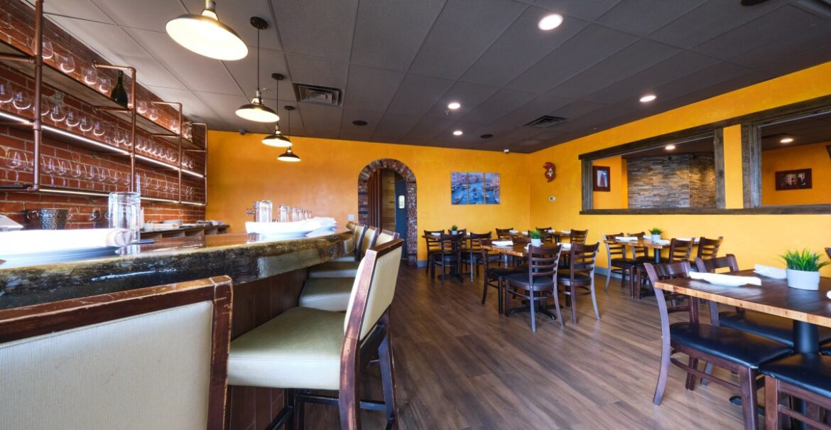 Executive chef German Castellanos and his partner, pastry chef Alessandro Stoppa, opened Aromi Italian Restaurant in Summerlin